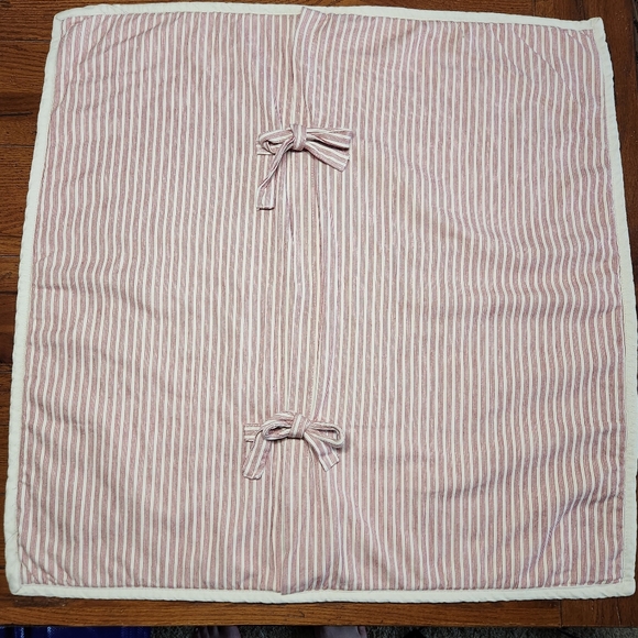 Set Of 2 VTG Pottery Barn Madison Patchwork Euro Shams 27x27 Red Ticking Stripe - Picture 5 of 11